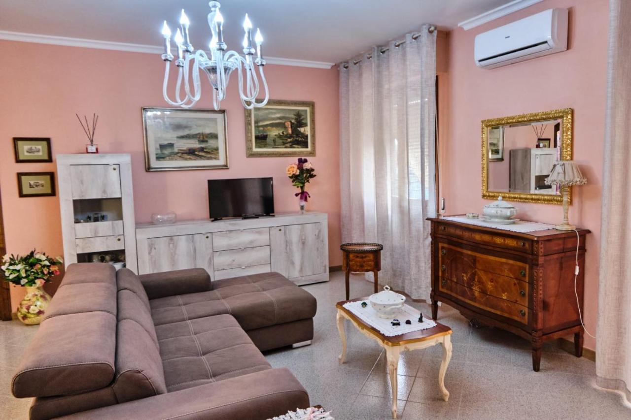 Casa Marina Villa Donoratico Eksteriør billede